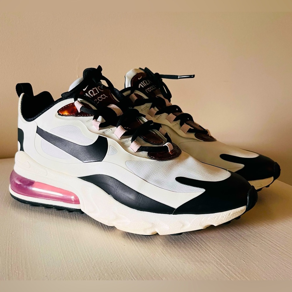 Nike women’s Air max 270s React tortious shell size 7.5